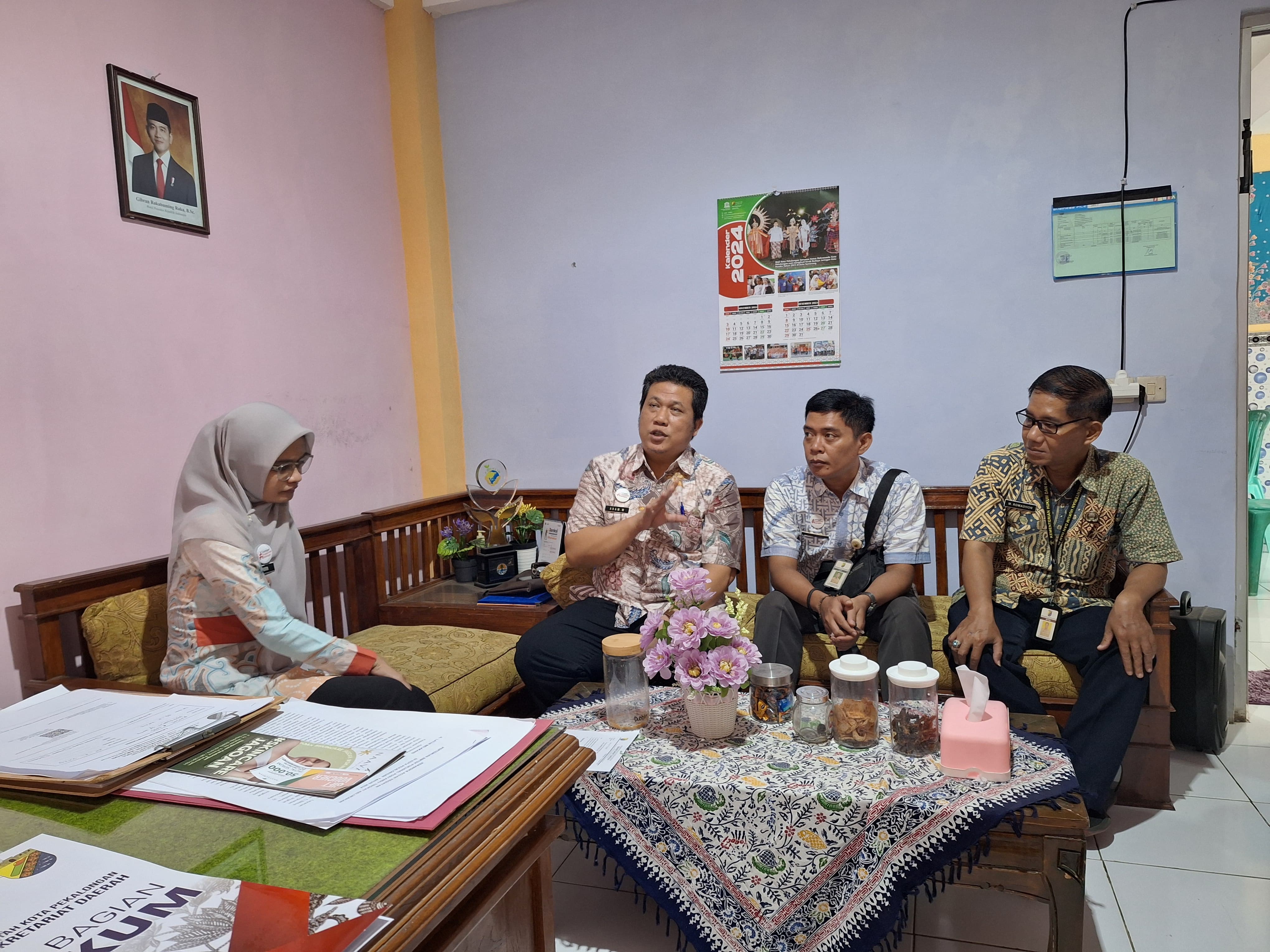 Tim JDIH Kota Pekalongan Lakukan Monev di Kelurahan