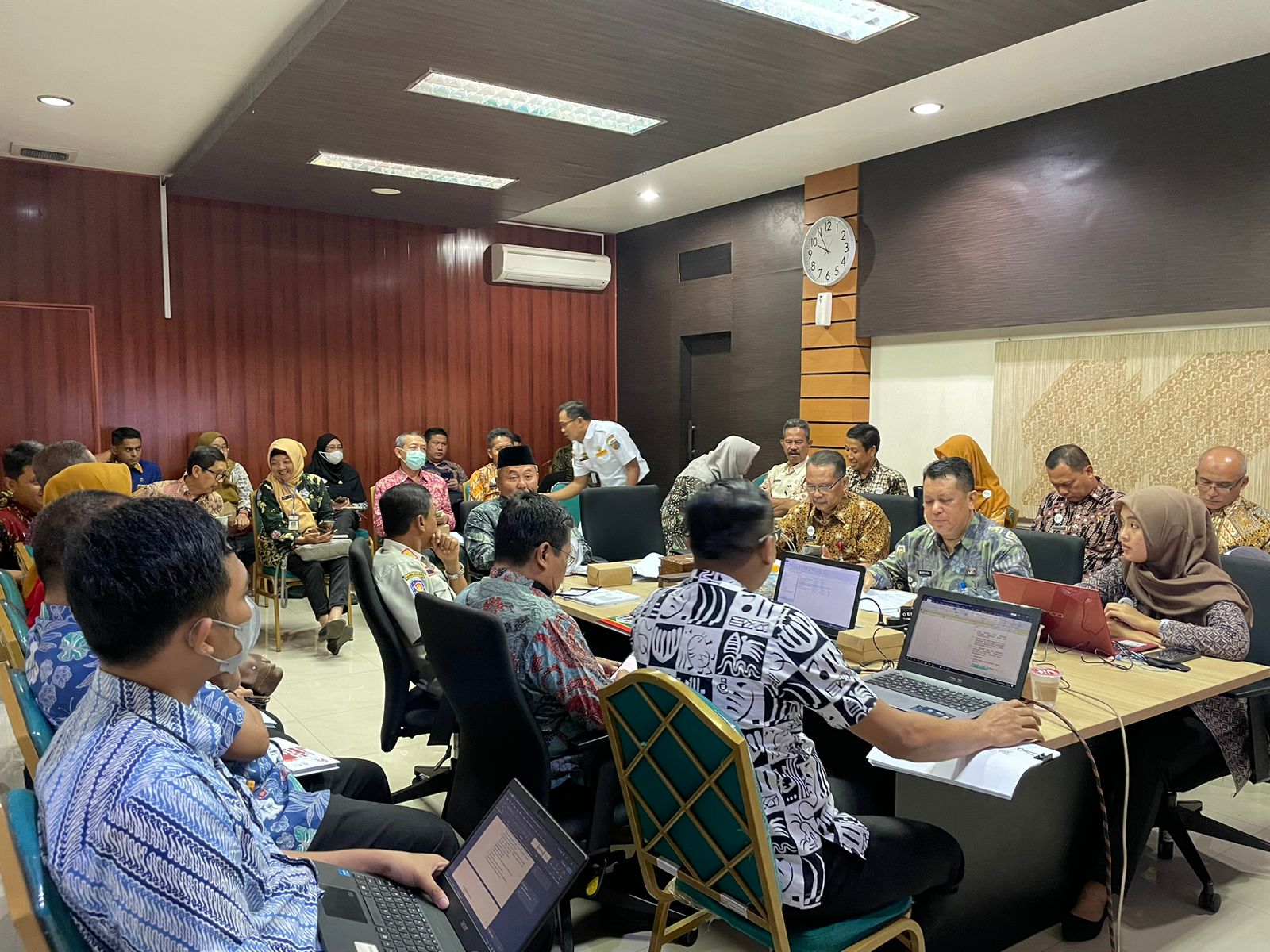Perda Pengelolaan Pasar Rakyat Diharapkan Dorong Pertumbuhan Ekonomi Kota Pekalongan