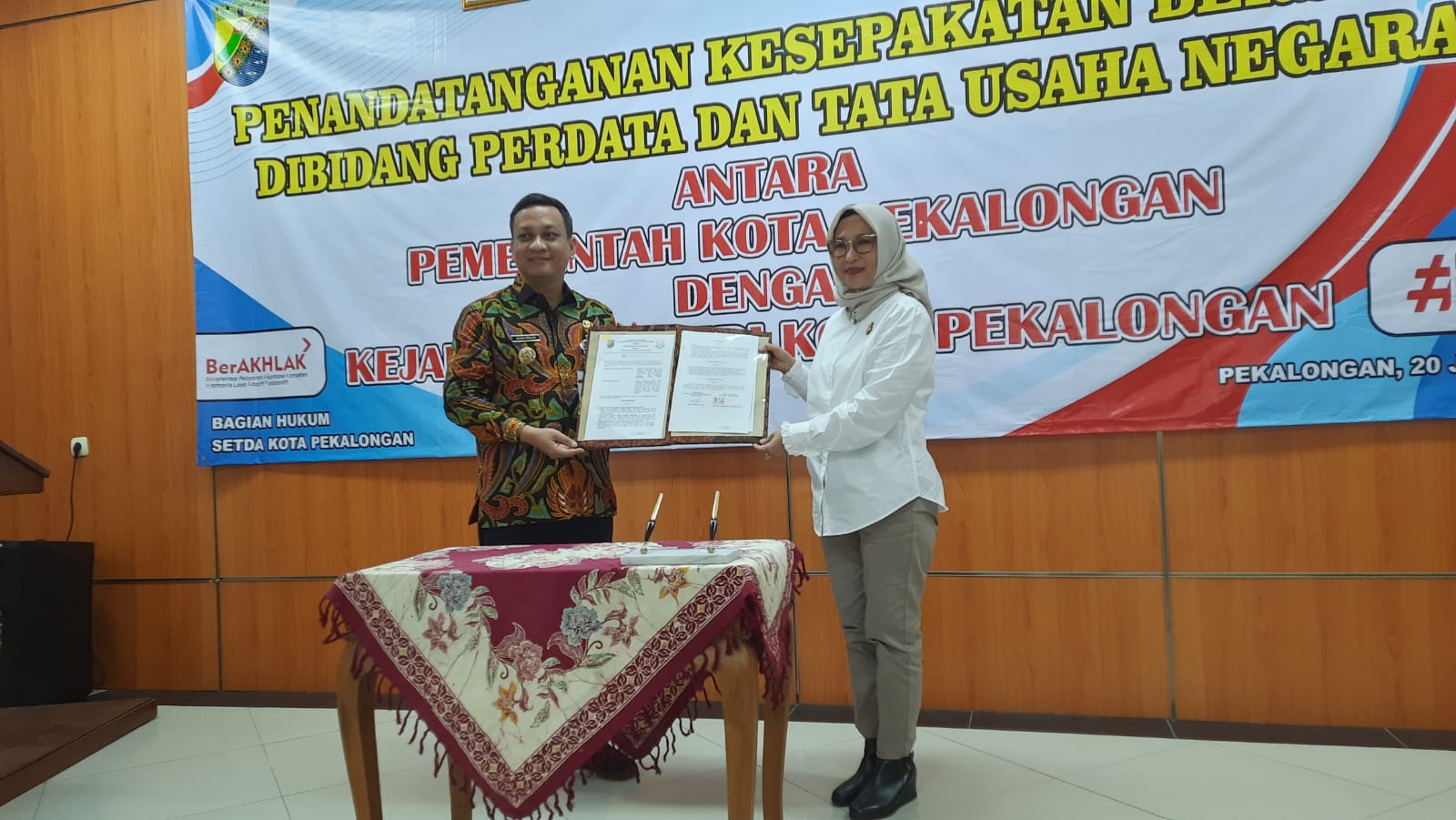 Wali Kota bersama Kajari Pekalongan Teken MoU Bidang Perdata dan TUN
